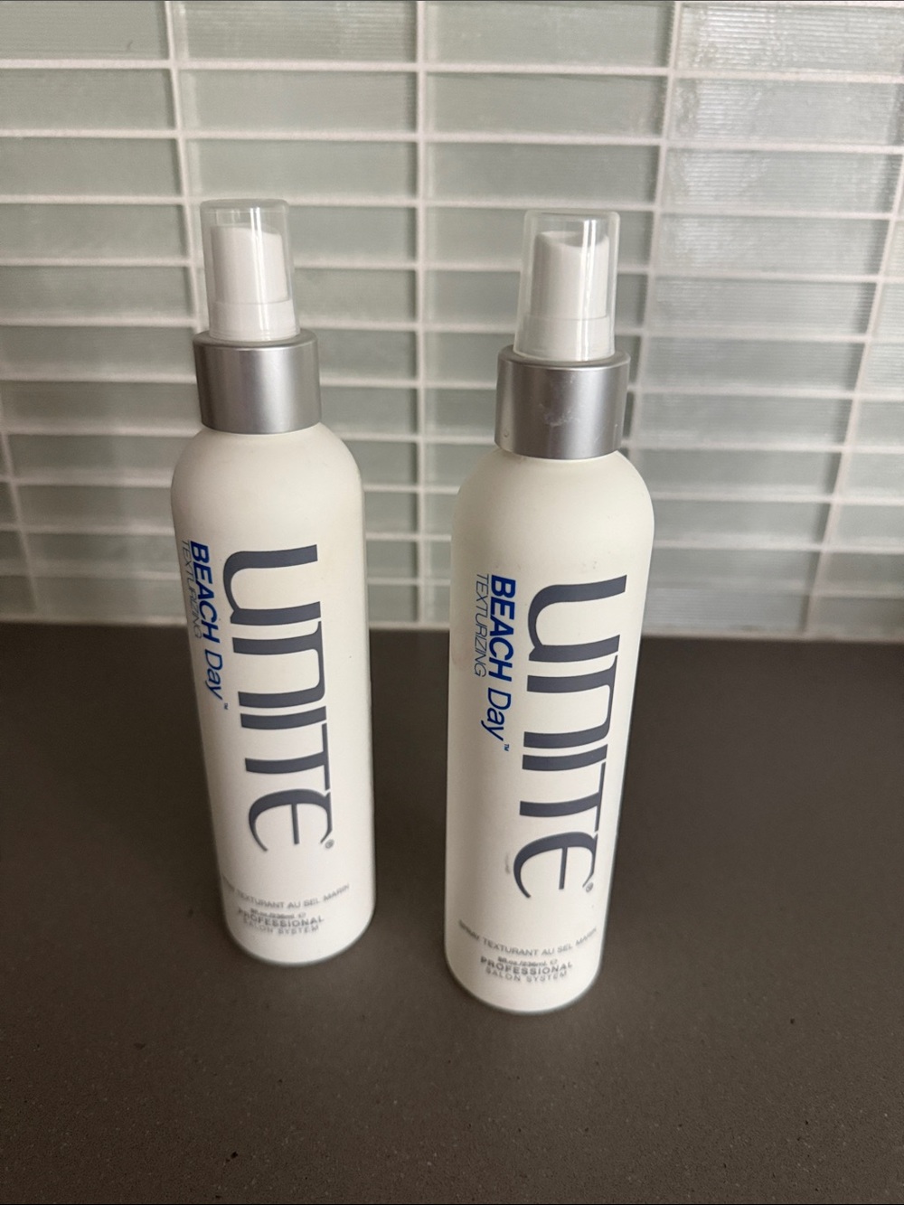 UNITE Beach Day Texturizing Spray — White